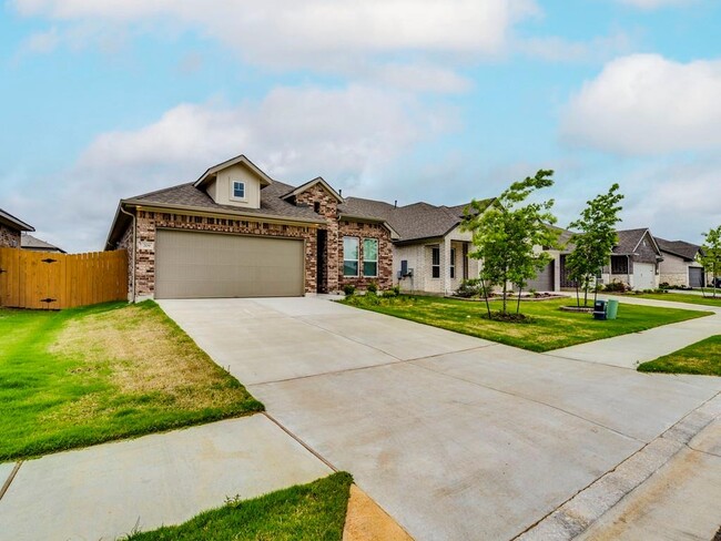 Building Photo - 709 Bridle Creek Dr