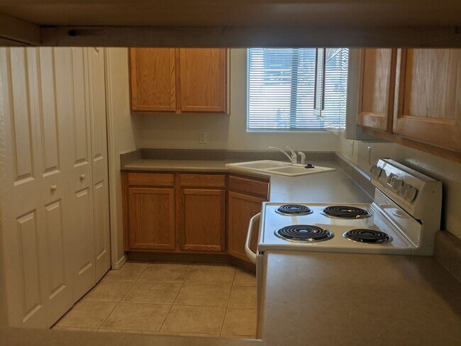 Building Photo - Cute Condo in Beautiful Yavapai Hills Community