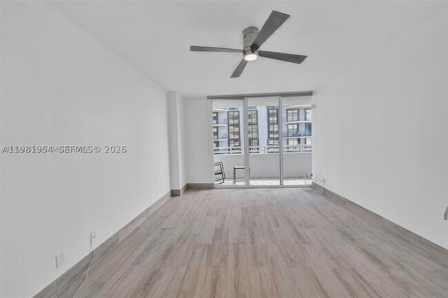 Foto del edificio - 8911 Collins Ave