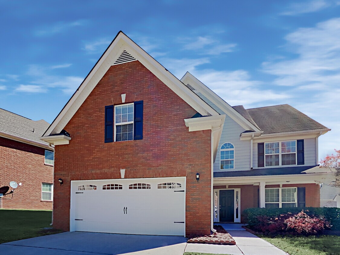 Primary Photo - 979 Park Knoll Court
