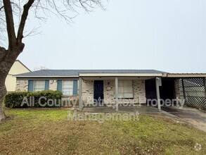 Building Photo - 1006 Woodcrest Dr