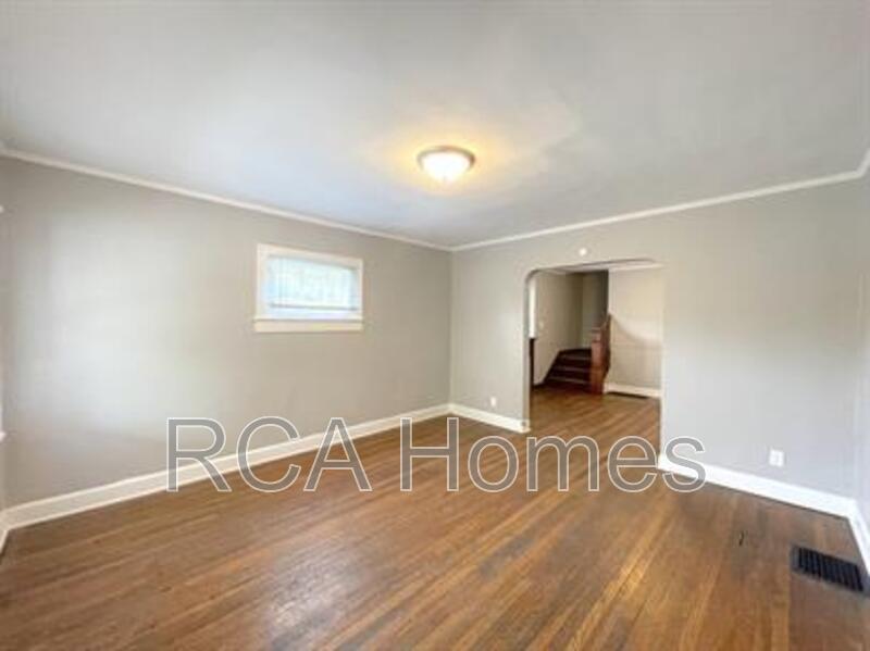 Primary Photo - 509 N Bradley Ave