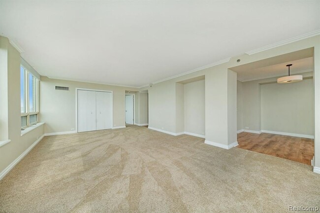 Building Photo - 3320 Spinnaker Ln