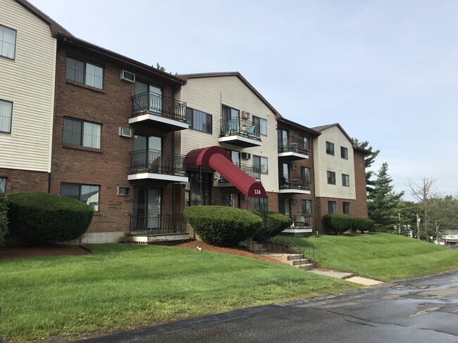 Foto del edificio - 134 Mammoth Rd