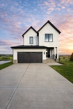 Building Photo - 194 Baneberry Wy SW