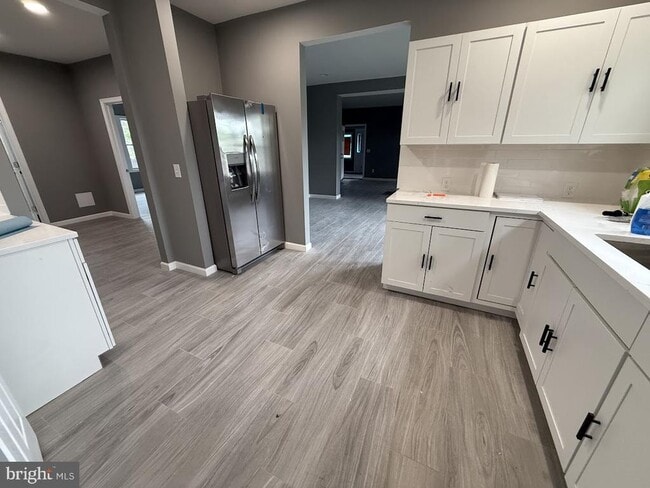 Foto del edificio - 178 Crosswicks Rd