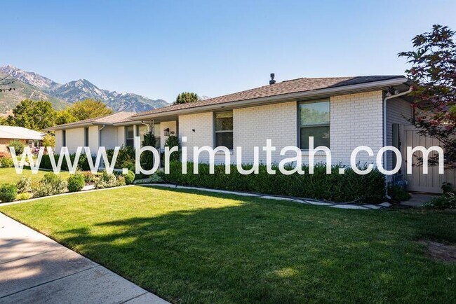 Foto del edificio - 2406 E 7745 S