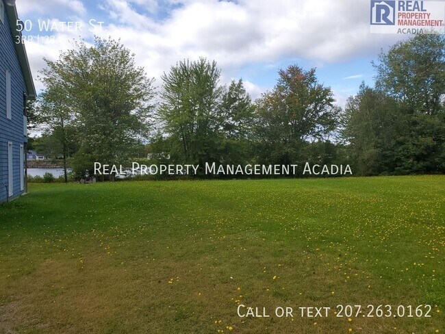 Building Photo - Spacious Home on Piscataquis River with Be...