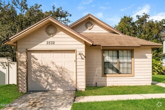 Building Photo - 2532 Townsquare Dr