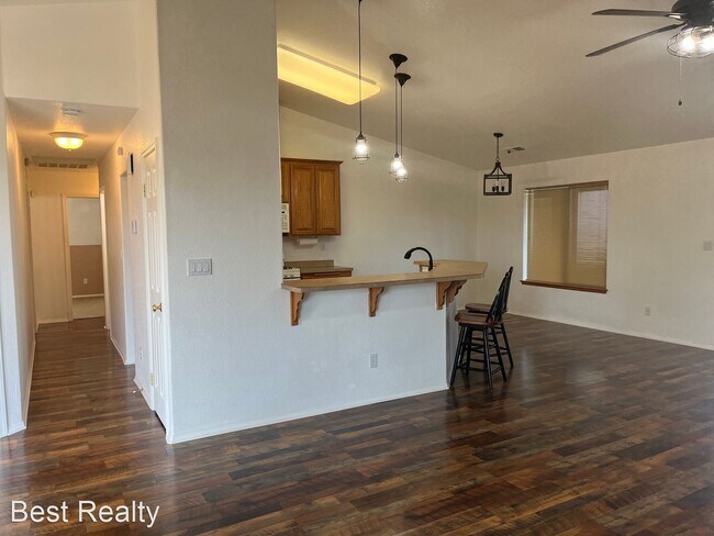 Foto del edificio - 3 br, 2 bath House - 21431 Santa Barbara