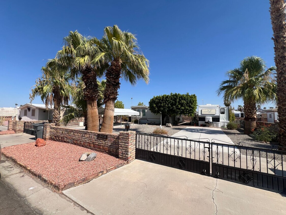 Primary Photo - FOOTHILLS RETREAT!
