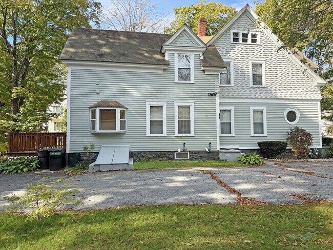 Foto del edificio - 52 Littleton Rd