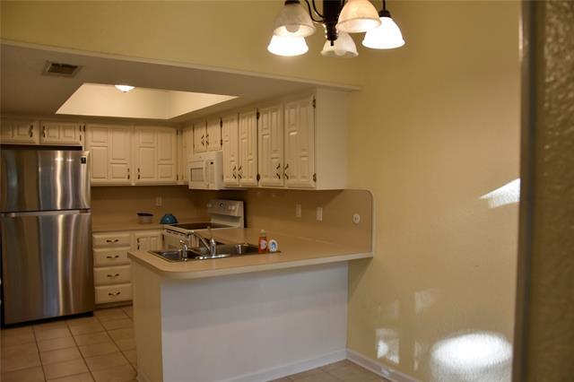 Foto del edificio - 14151 Montfort Dr