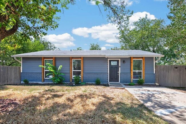 Building Photo - 6021 Bluebell Cir