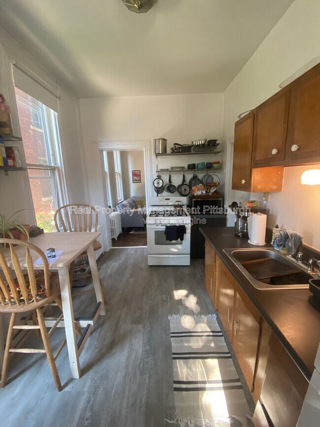 Foto del edificio - 207 S Millvale Ave
