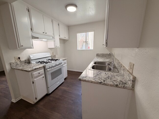 Newly Renovated Kitchen - 24851 Walnut St