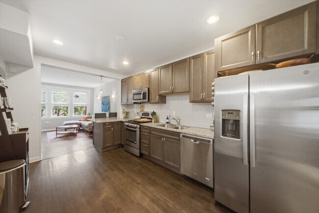 Foto del edificio - 2137 W Rice St