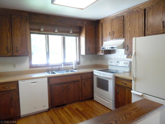 Building Photo - 5549 Otter View Trail