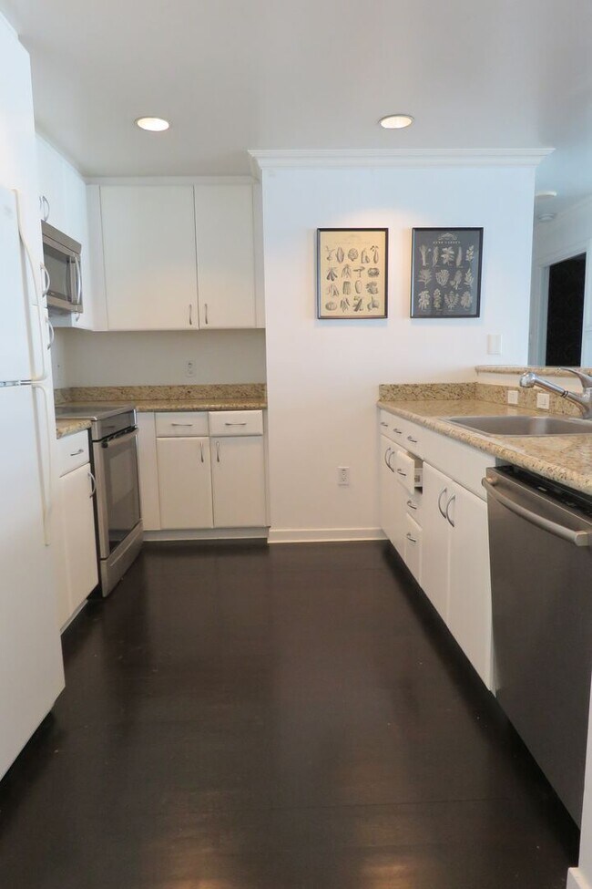 Foto del edificio - 2 bedroom at the BEACON