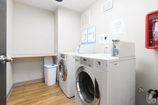 Lavandería - Sherwood Apts