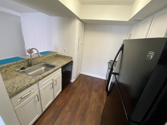Building Photo - 12902 Brant Rock Dr