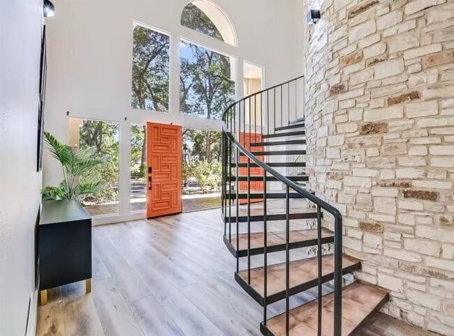 Foto del edificio - 1263 Terminal Loop Rd