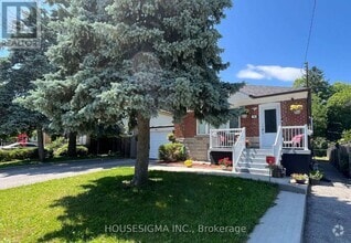 Building Photo - 98 Flora Dr