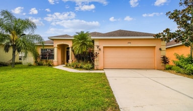 Building Photo - 2760 Suncoast Lakes Blvd