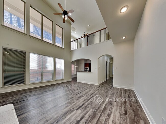 Building Photo - 2449 Sunderland Ln