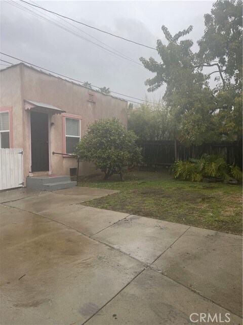 Building Photo - 1155 S Highland Ave