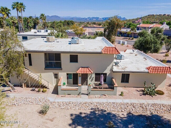 Foto del edificio - 14234 N Oakwood Ln