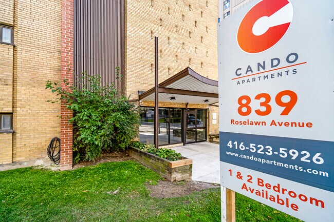 Photo du bâtiment - 839 Roselawn Ave