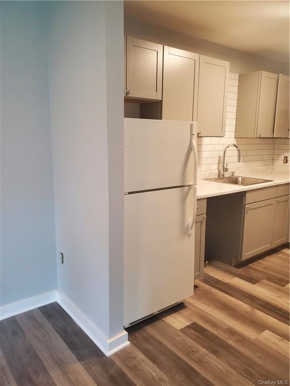 160 W Rd Unit C30, Pleasant Valley, NY 12569 Room for Rent in