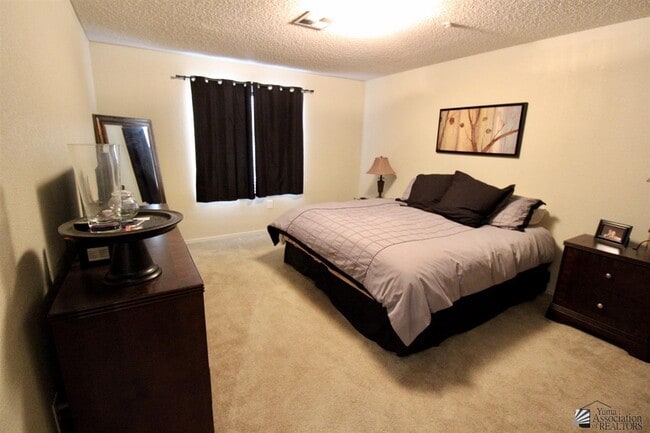 Foto del edificio - 3082 S Brand Lee Way