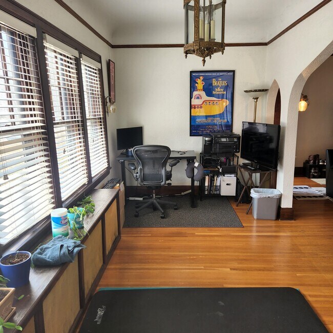 Foto del edificio - 2123 Dayton Ave