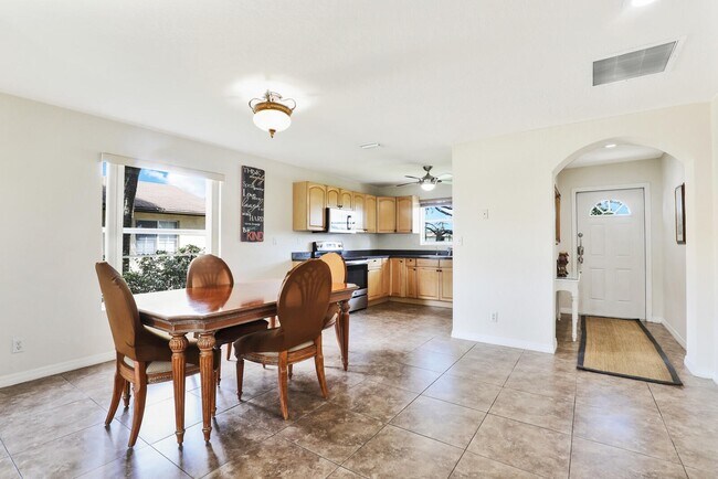 Foto del edificio - 1519 W 17th St