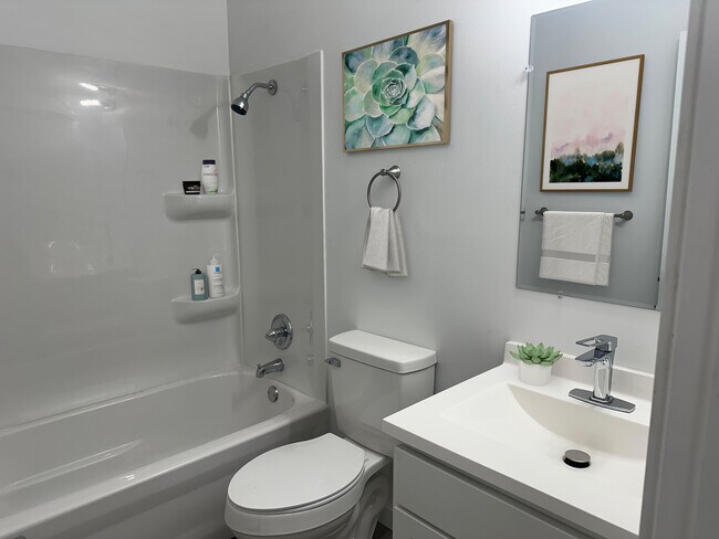 5566 2 habitaciones - Baño - Forest View On 11th