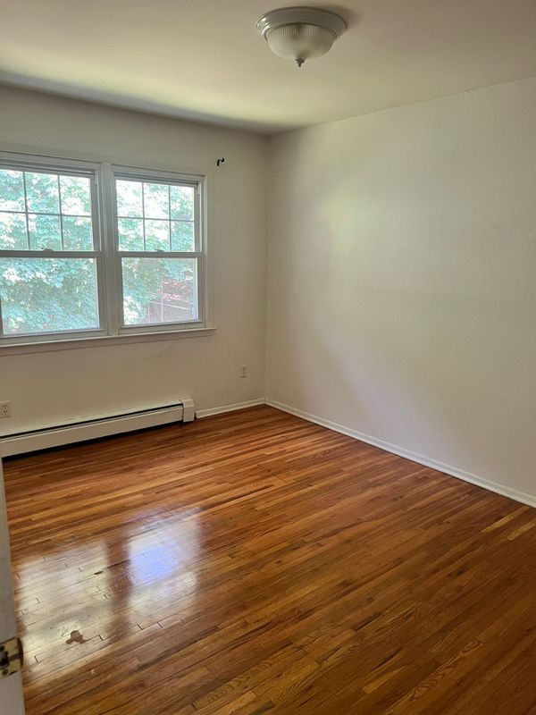 Foto del edificio - 23 Doxbury Ln