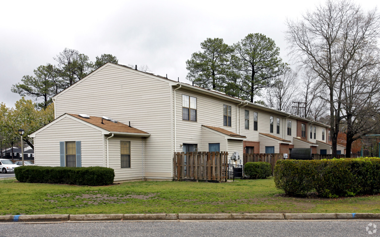 Foto del edificio - Denbigh Trace Apartments