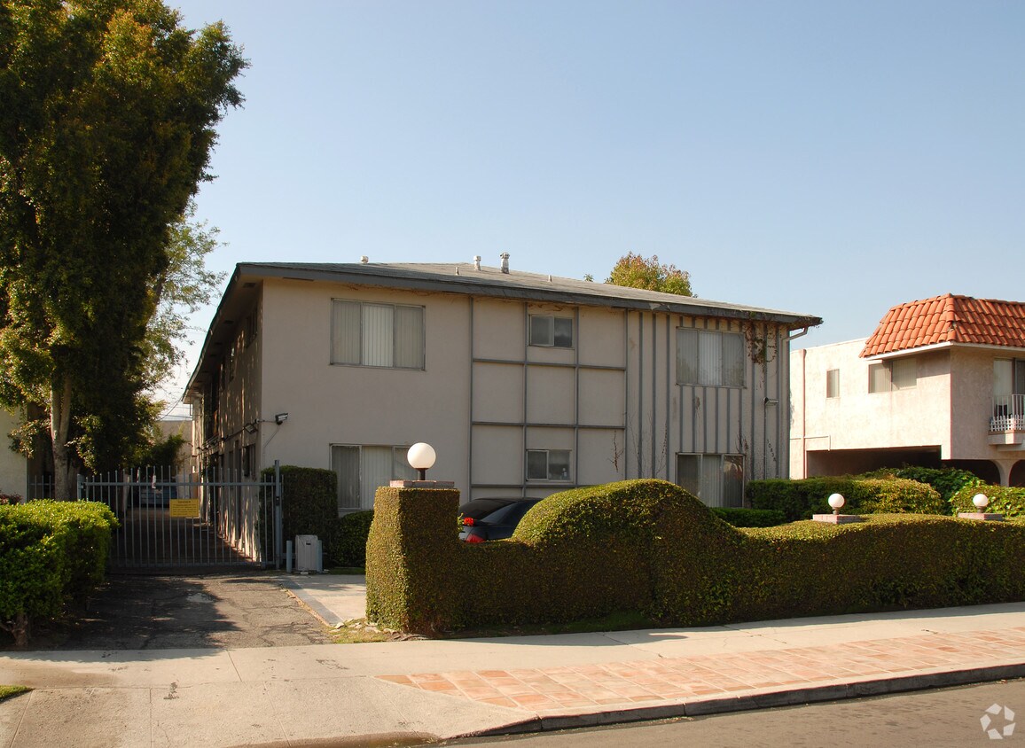 Building Photo - 10838 Morrison St
