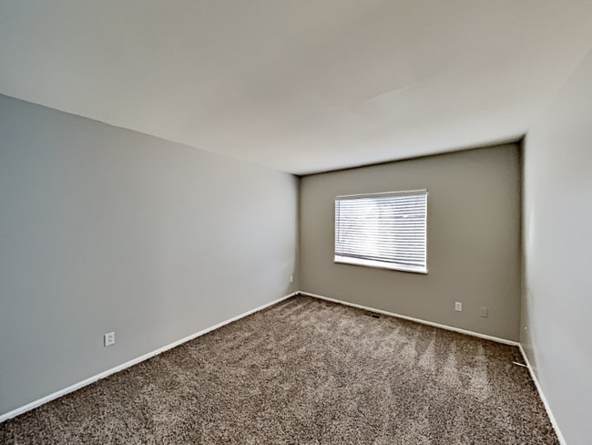 Foto del edificio - 16533 E Wyoming Dr