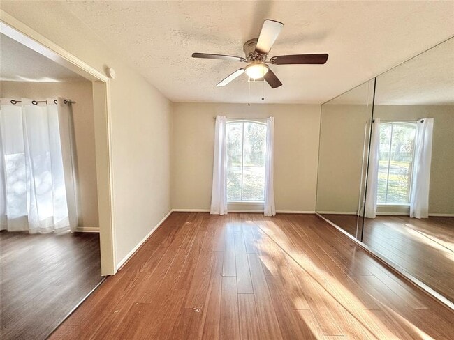 Foto del edificio - 14130 Prestonwood Forest Dr