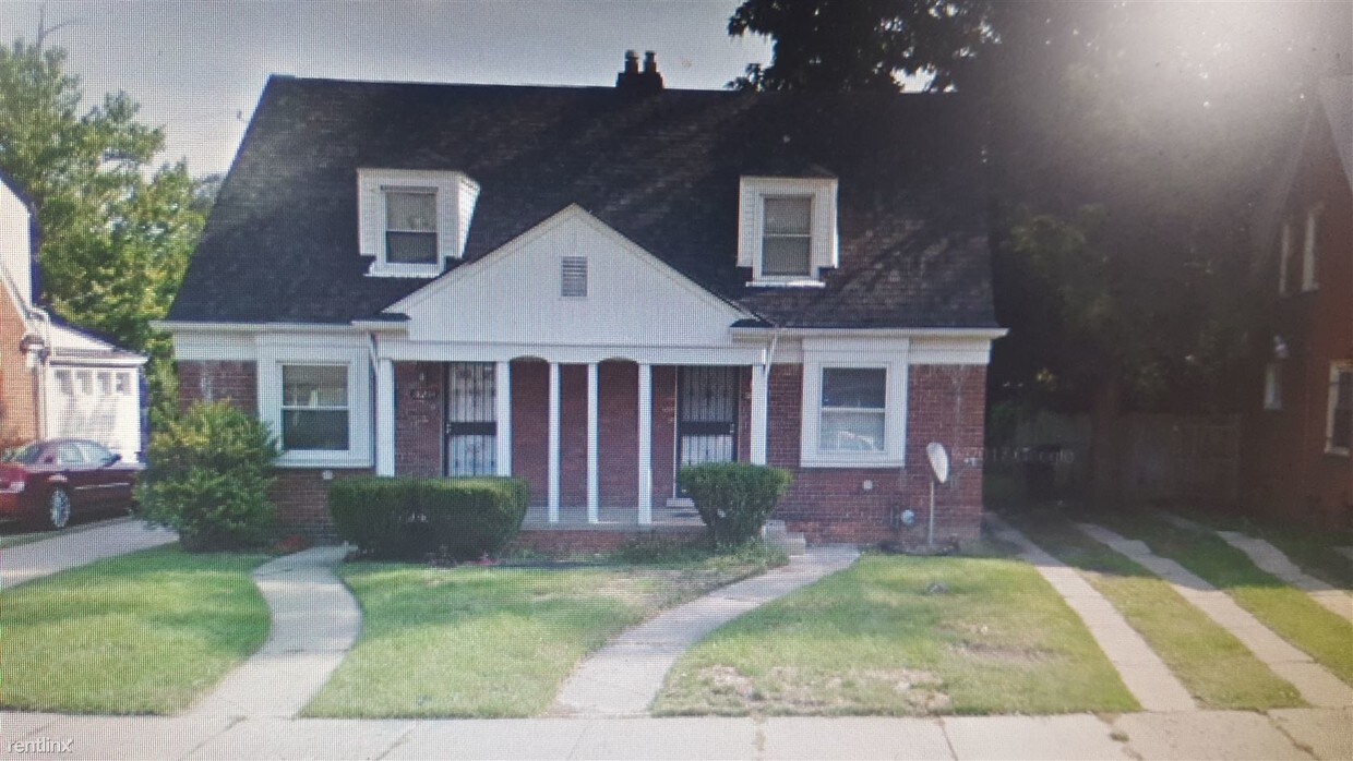 Foto principal - 18248 Meyers Rd