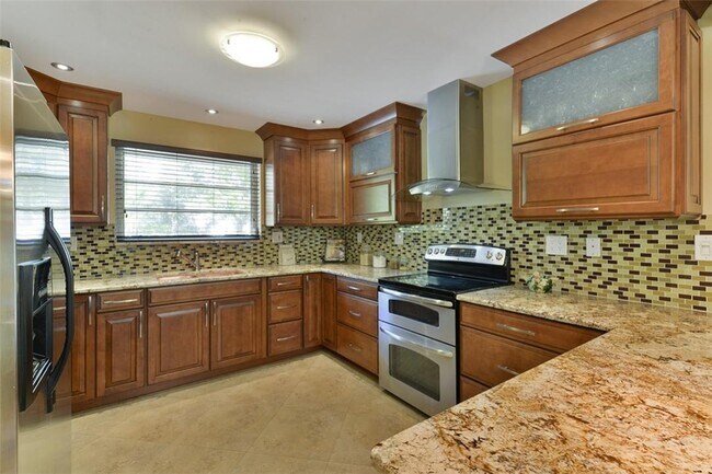 Building Photo - 7400 SW 98th St