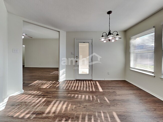 Building Photo - 1013 White Marlin Drive
