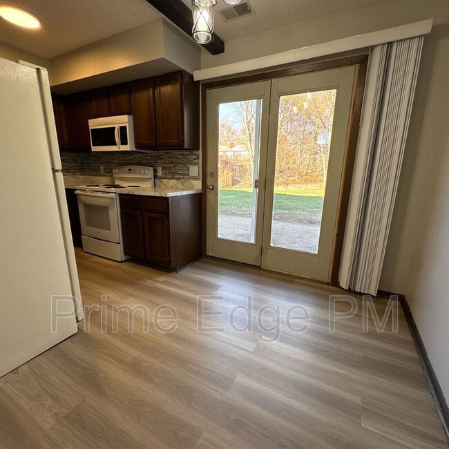 Foto del edificio - 6235 Holdrege St