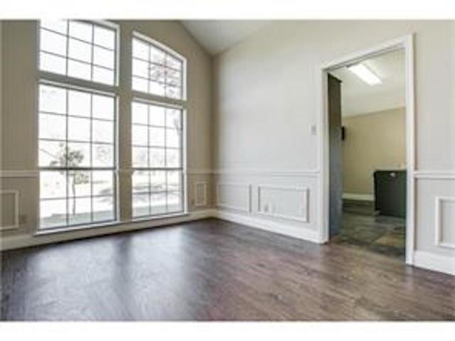 Building Photo - 1341 Oak Harbor Blvd