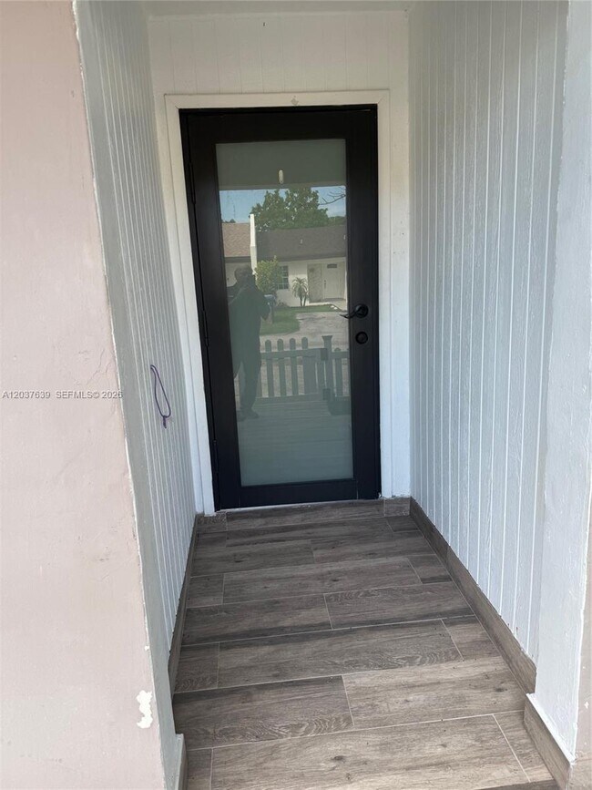 Foto del edificio - 14057 SW 52nd Terrace