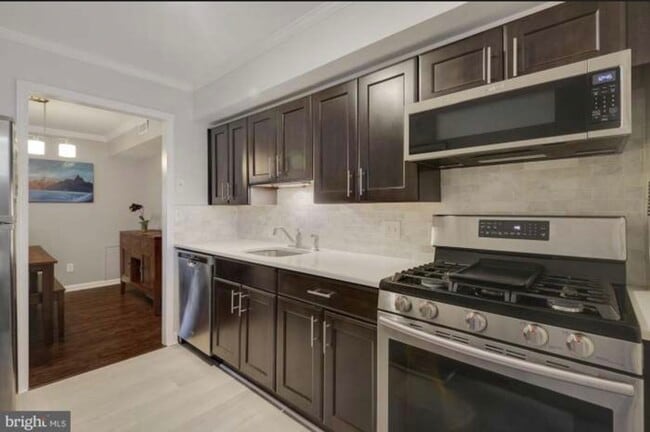 Building Photo - 7533 Spring Lake Dr