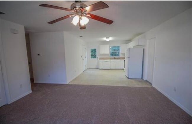 Building Photo - 5006 Sail Ct